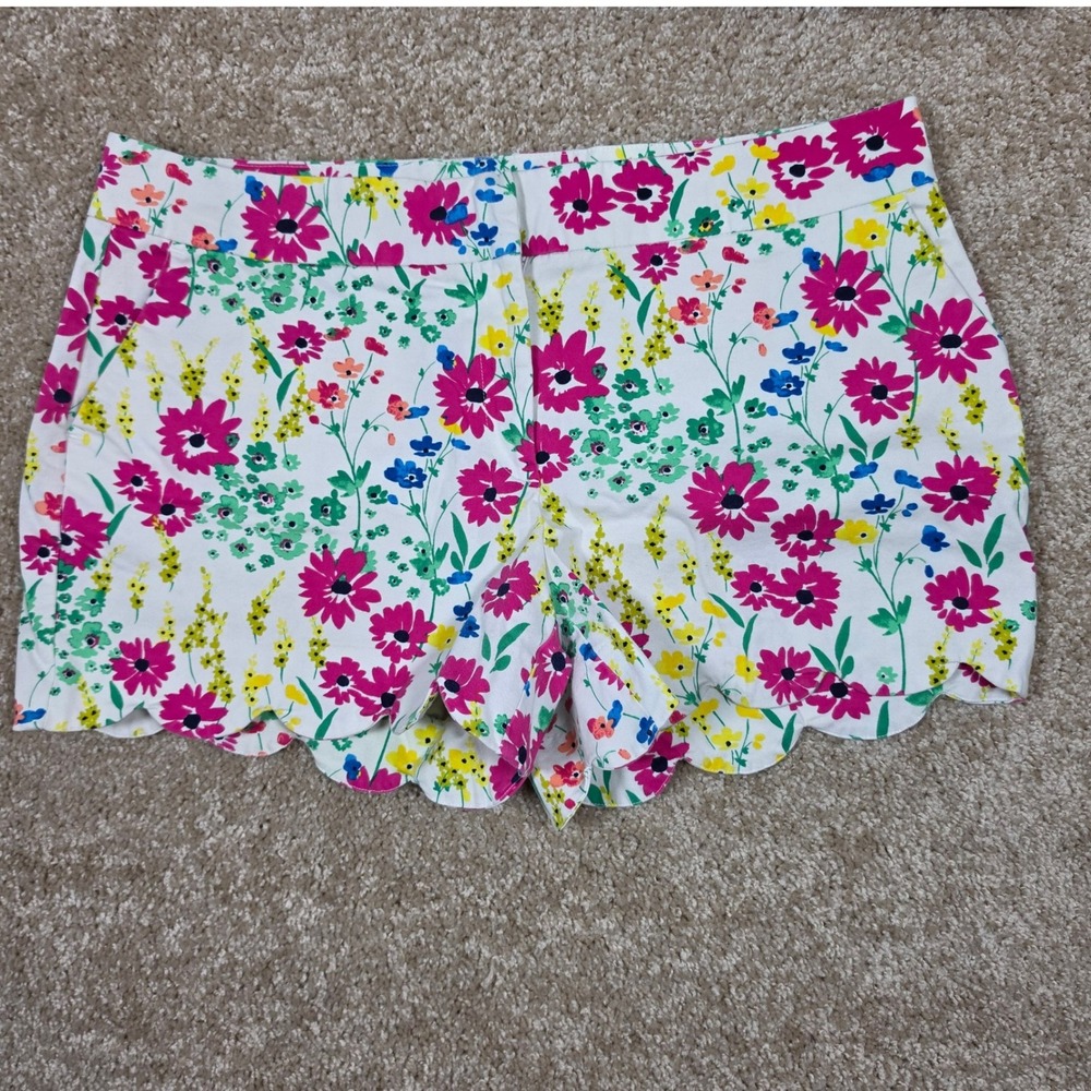 Crown & Ivy Shorts Shelby Floral Scalloped Hem‎ Preppy Multi-Color Size 14